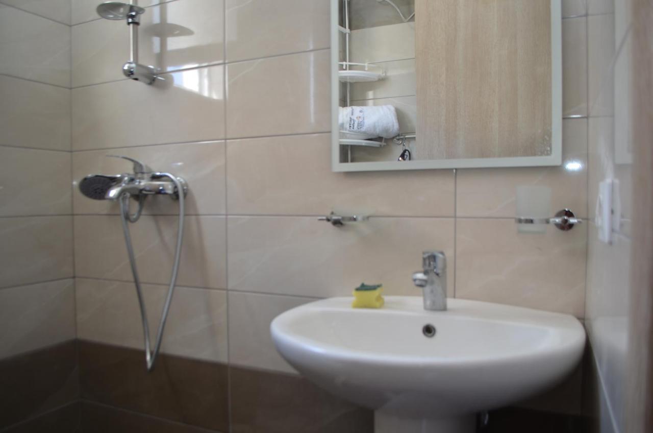Akil Apartments Sarandë Eksteriør bilde